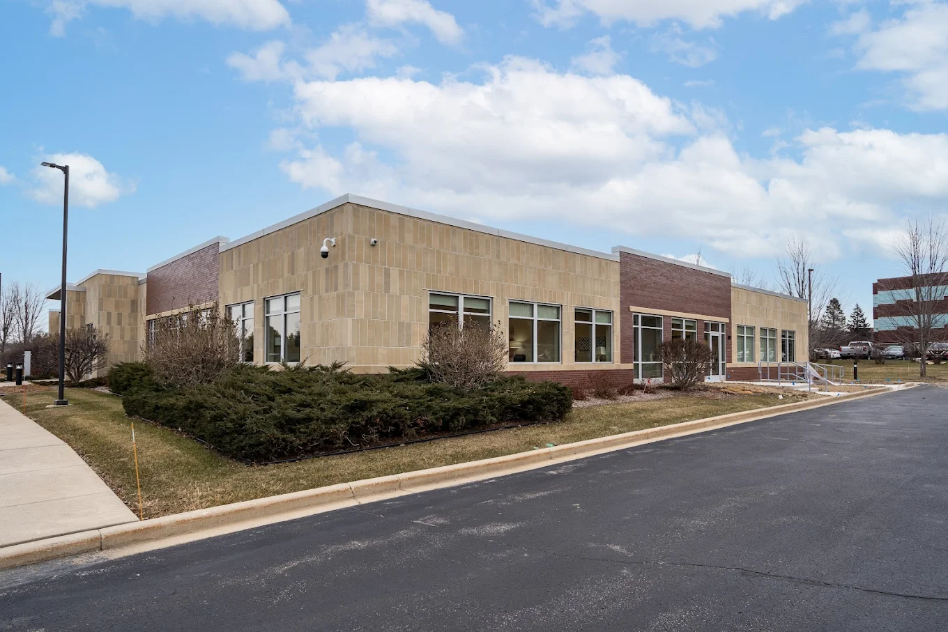 Exterior of Newport Academy Pewaukee building