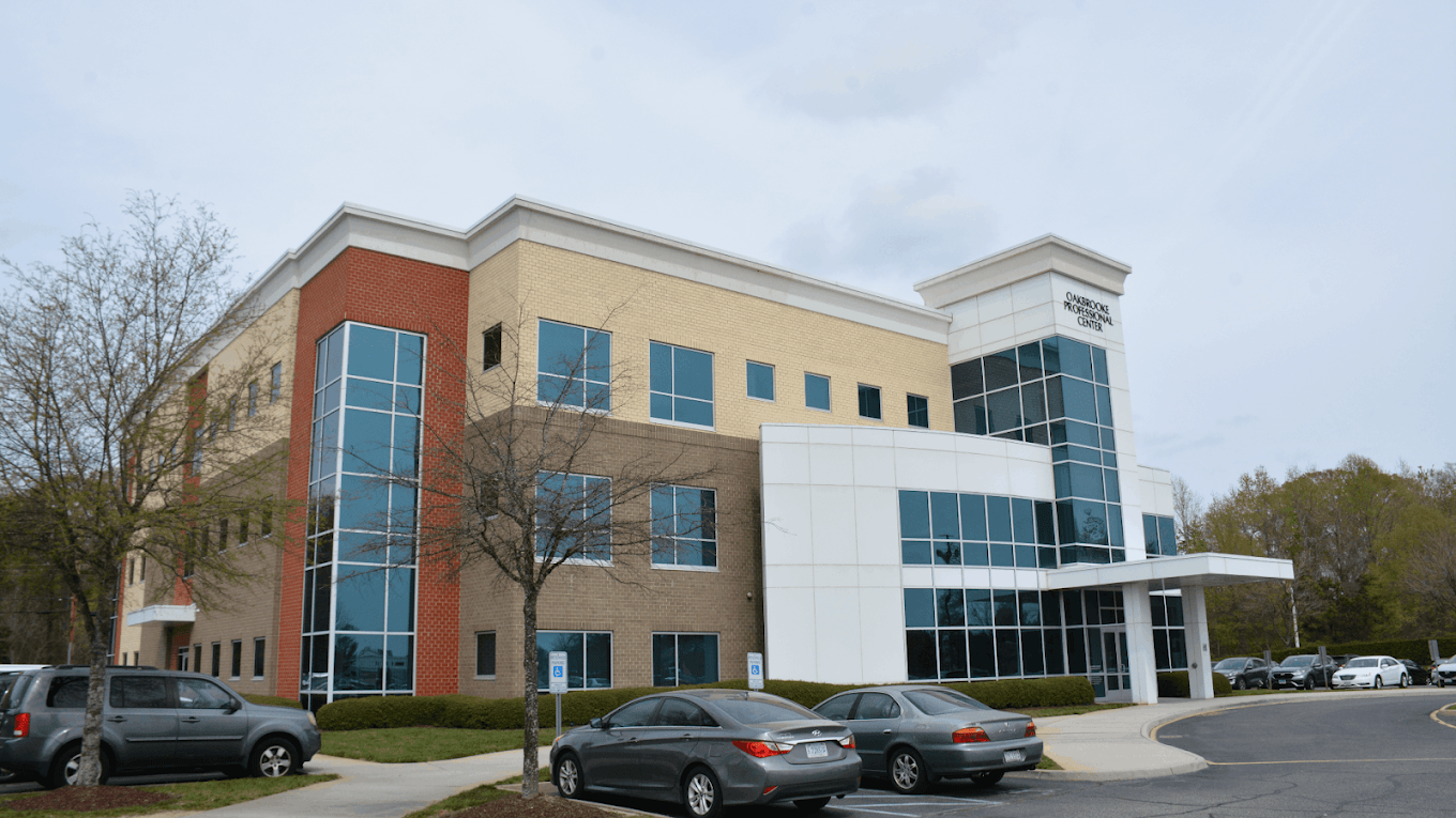 Exterior of Oakbrooke Professional Center housing BrightView