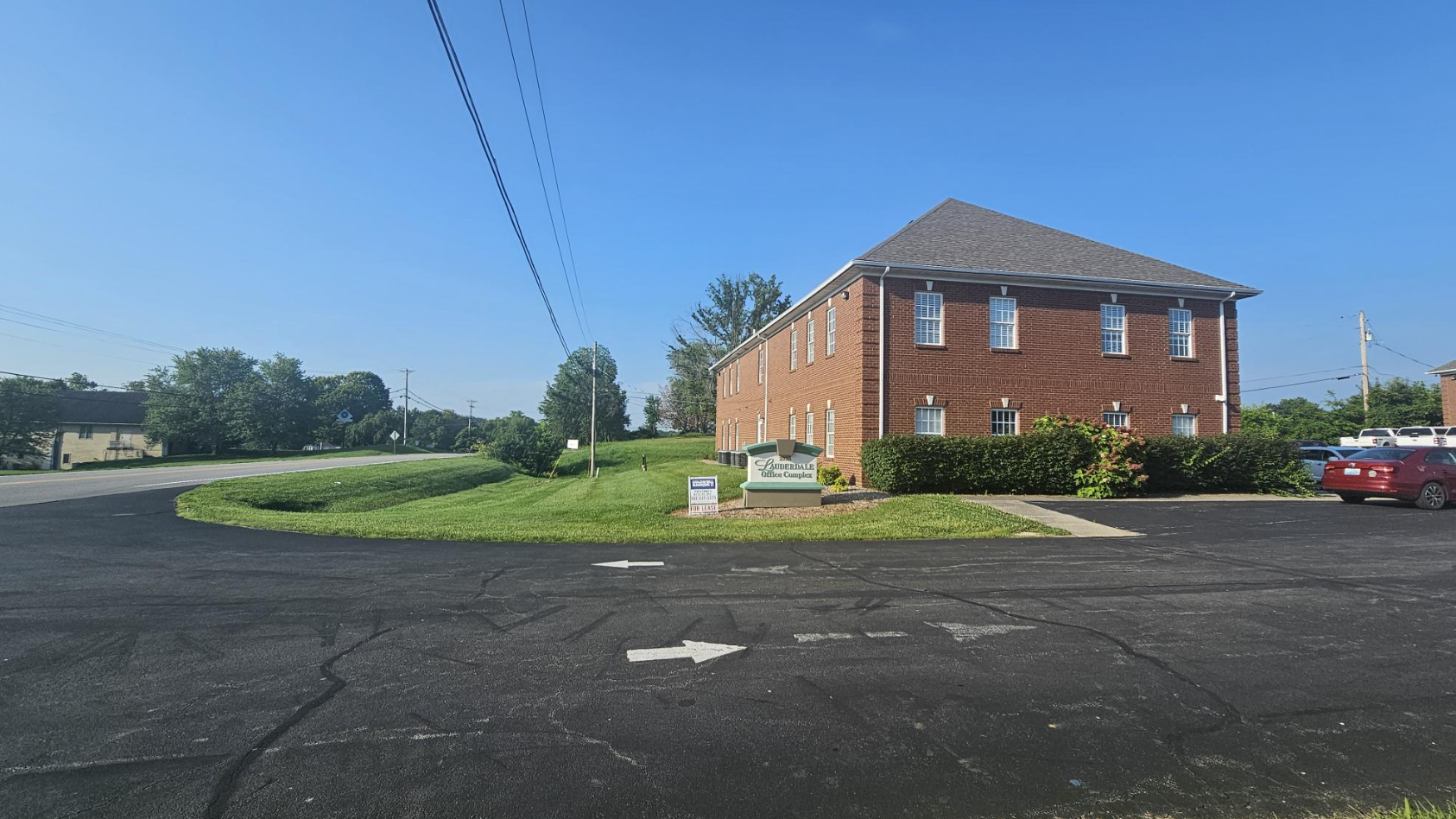 Exterior view of BHG Frankfort Treatment Center building