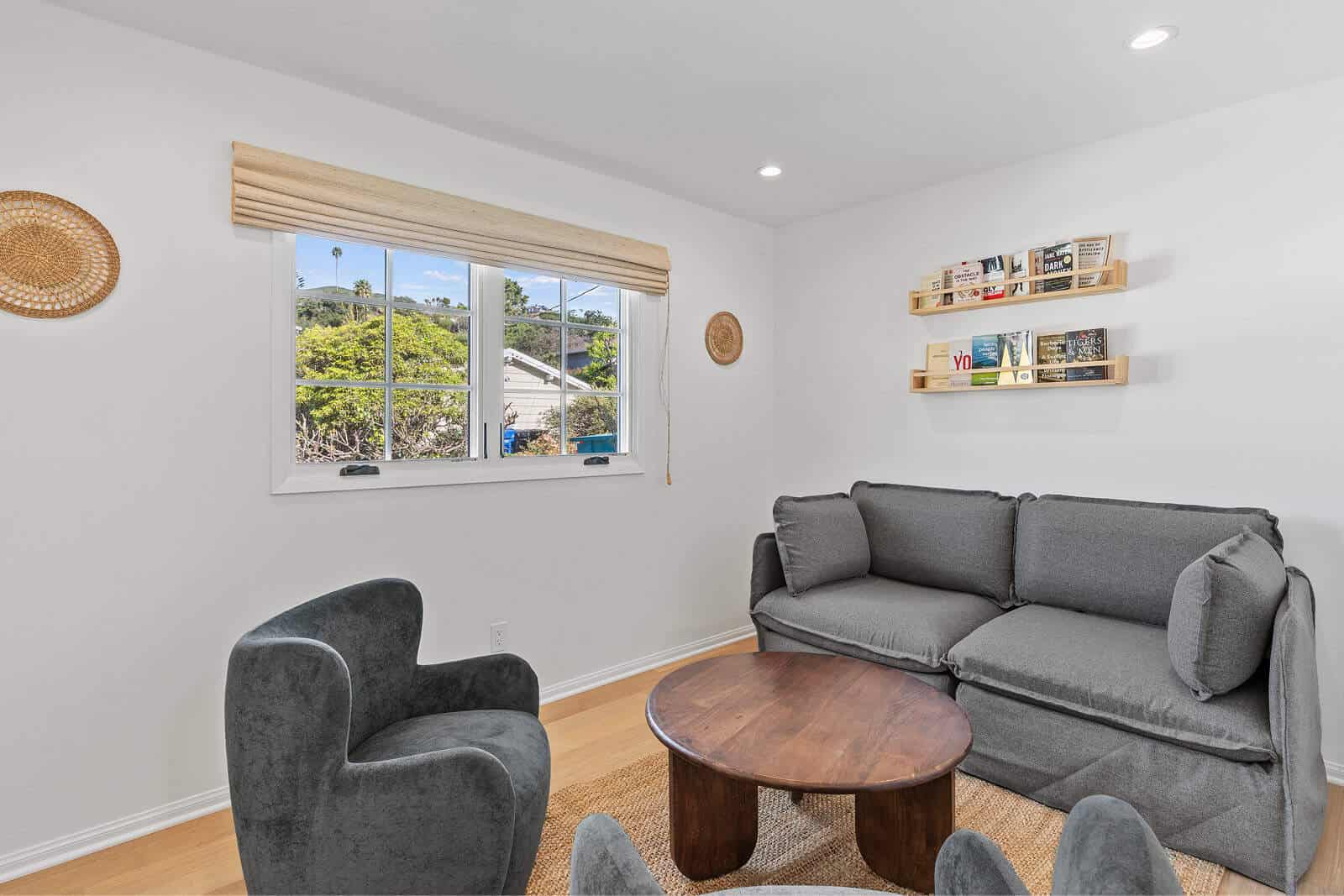 Small therapy and group discussion room