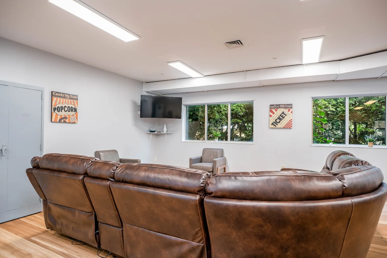 TV Room Decoach Recovery Centre Ohio Recovery Campus Dayton