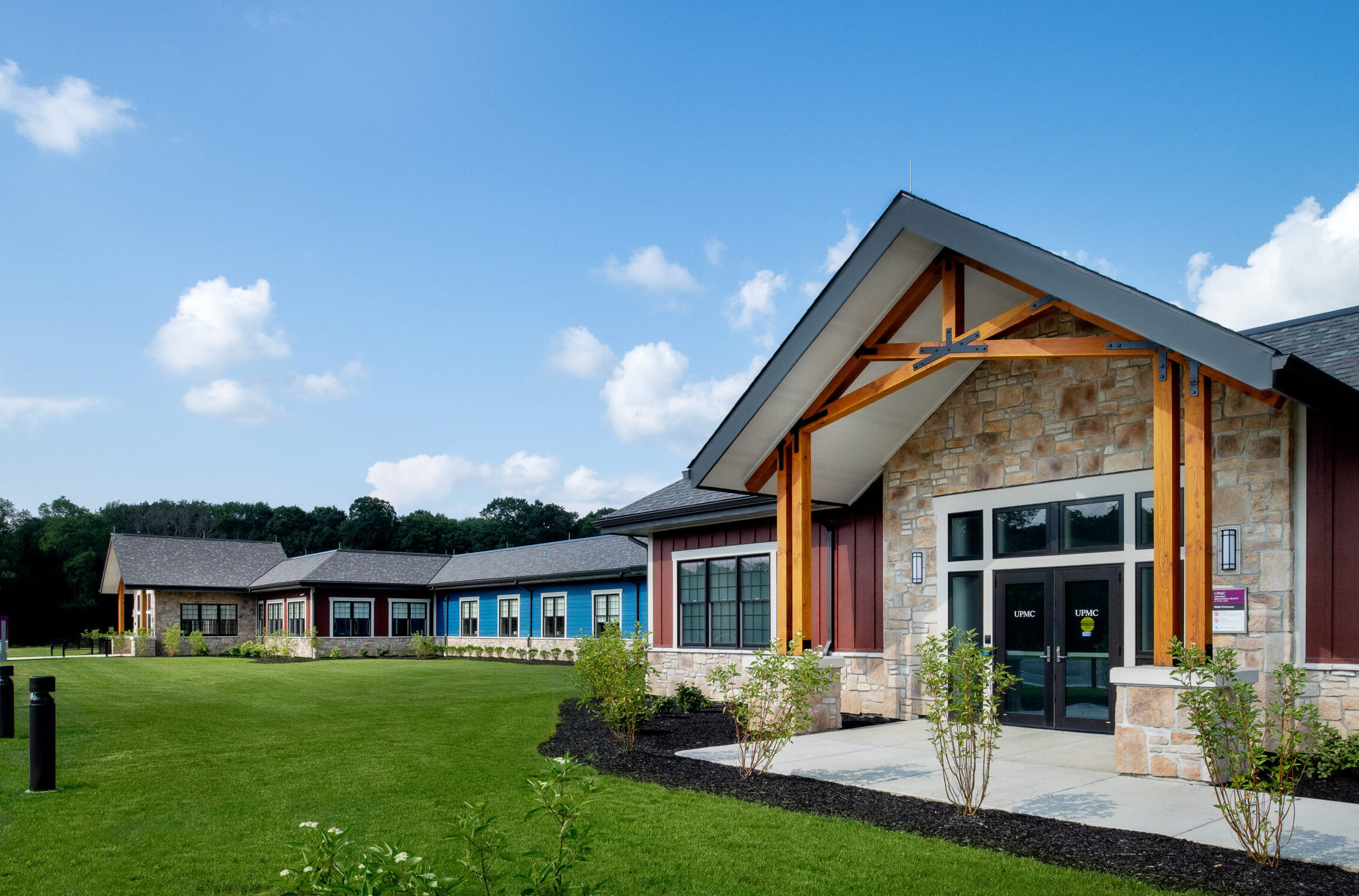 Exterior entrance of UPMC Western Behavioral Health at Twin Lakes