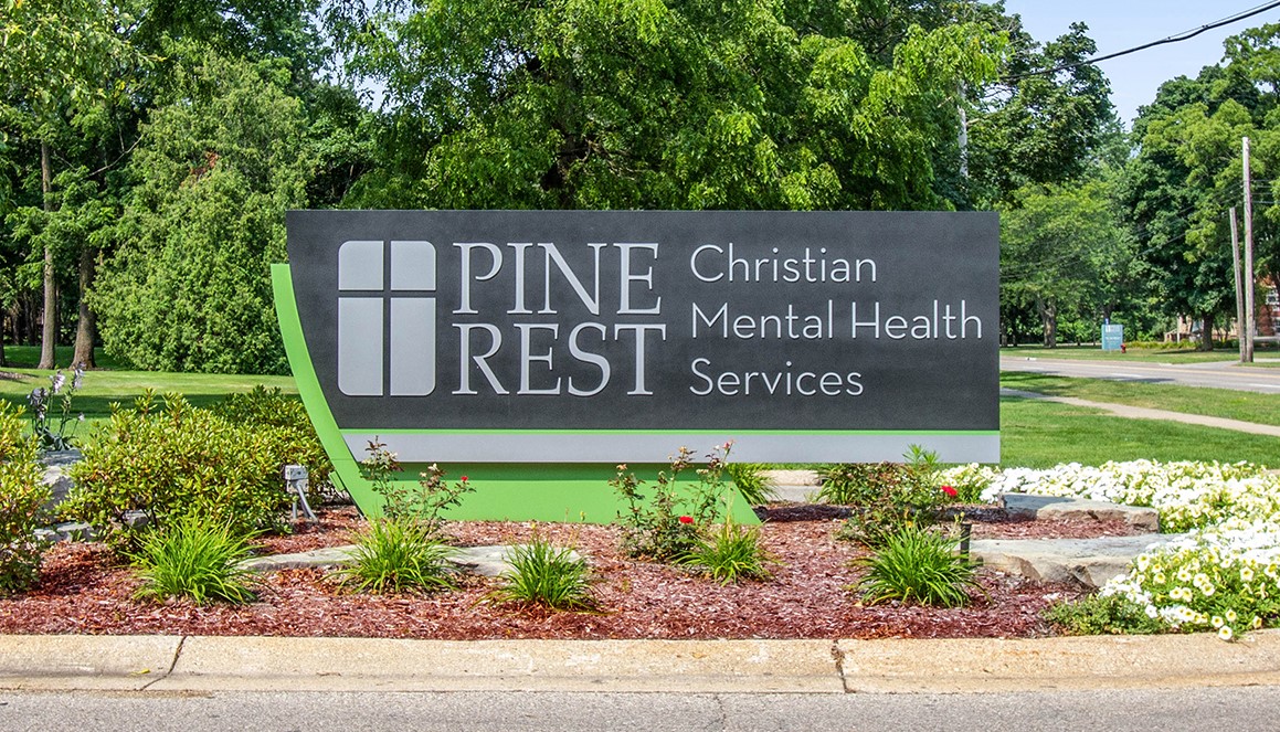 Pine Rest Christian Mental Hlth Servs Grand Rapids Entrance Sign