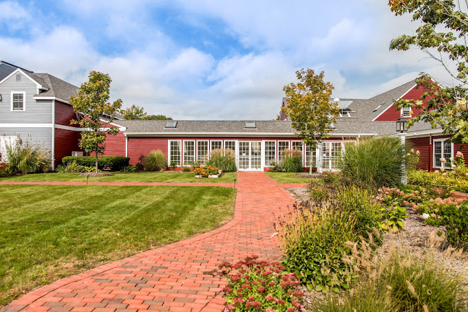 Recovery Centers Of America Clinical Stabilization Services Westminster Exterior Pathway