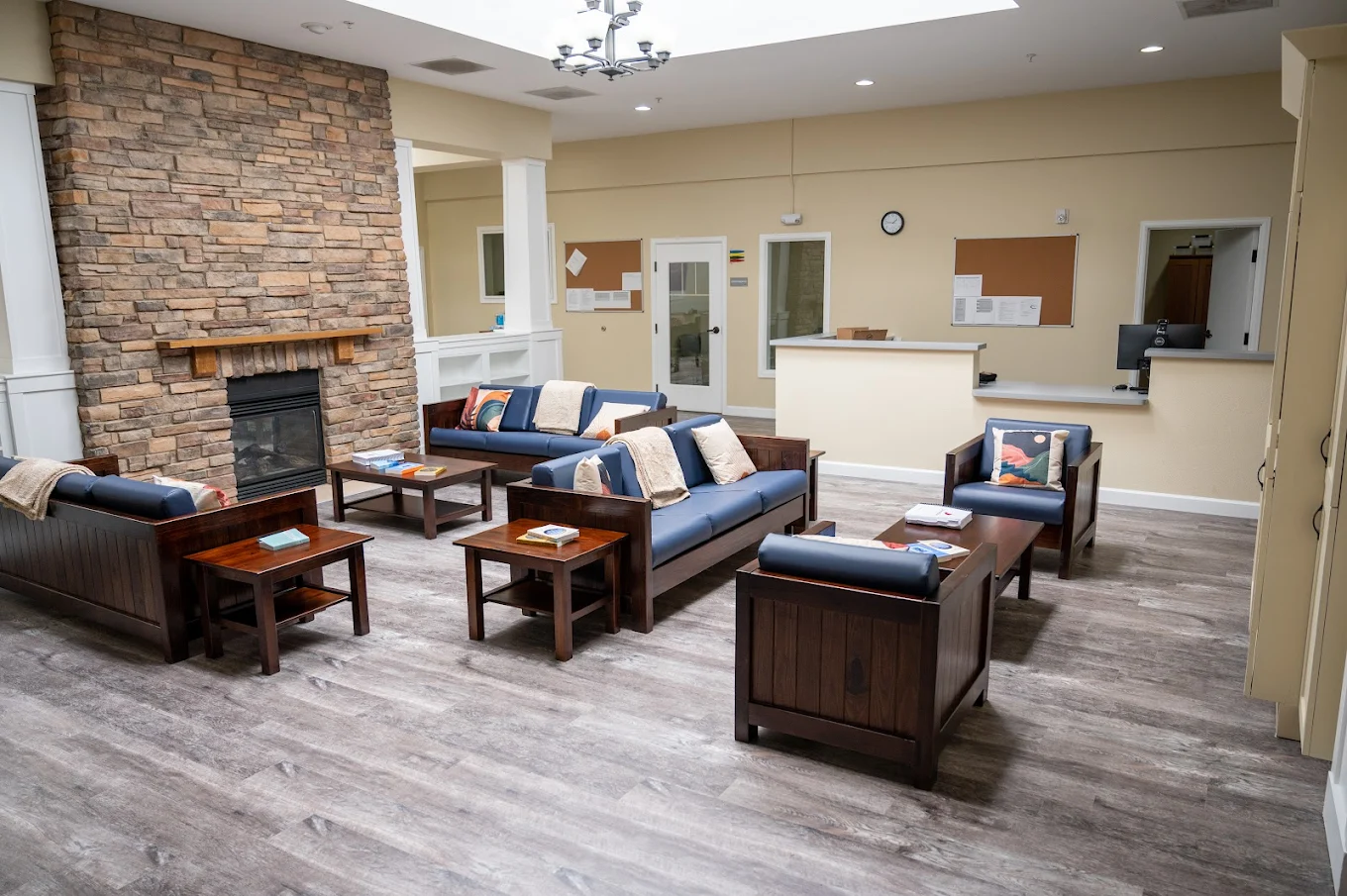 Comfortable lobby with fireplace and reception desk