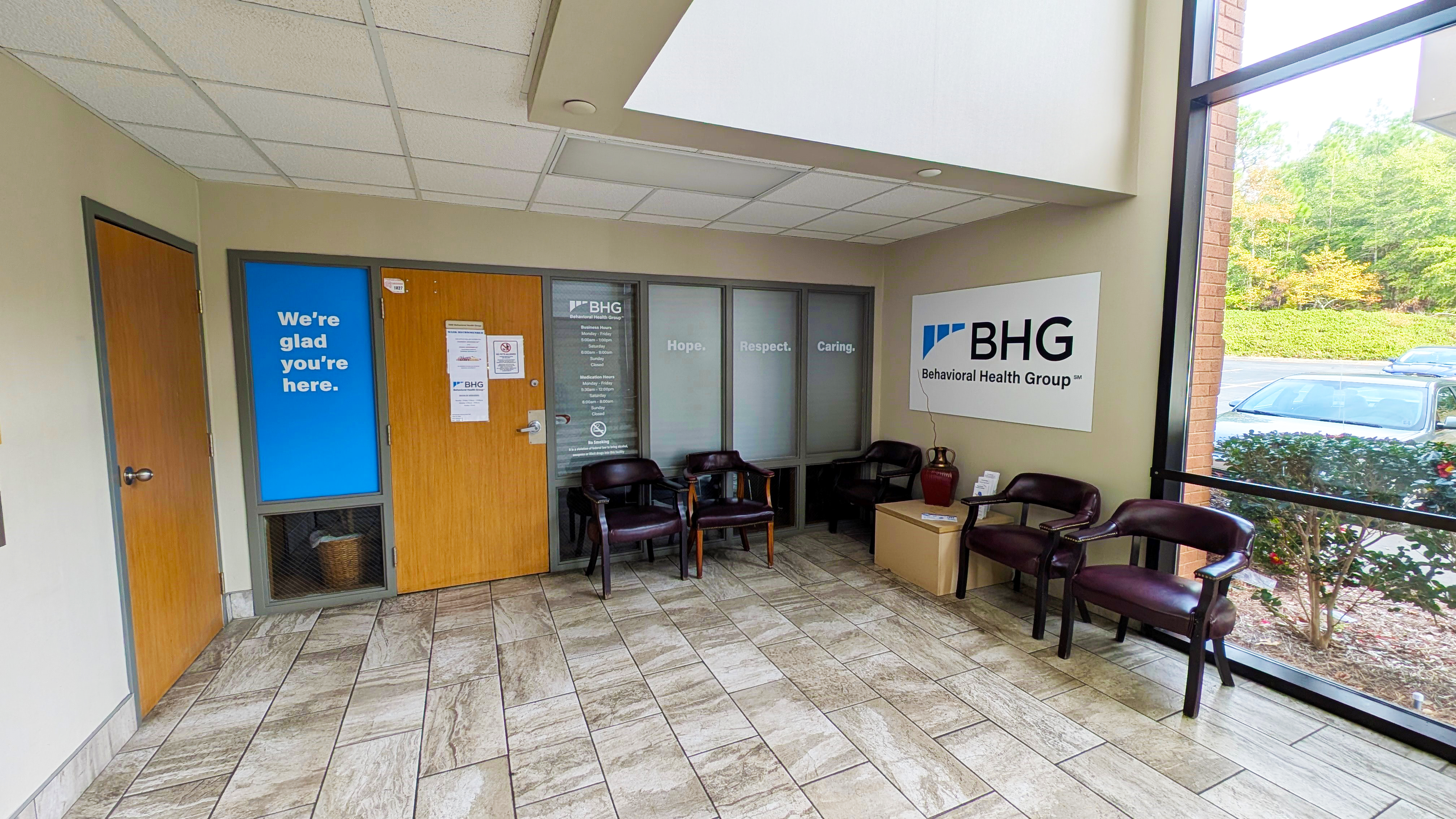 Lobby waiting area with seating at BHG Aiken Treatment Center