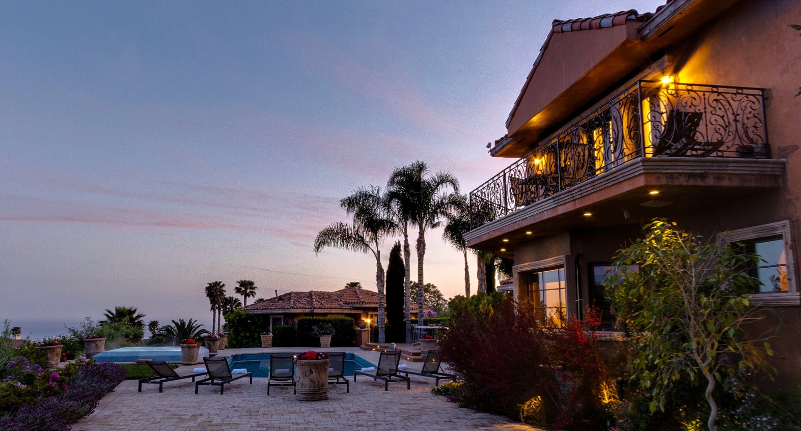 6390 Meadows Court Llc Passages 8 Malibu Outdoor Common