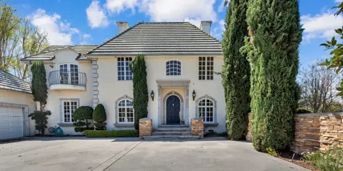 AMFM facility exterior