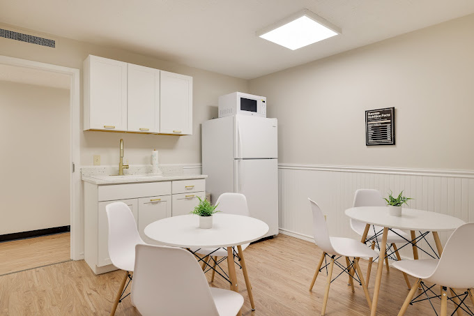 Recovery Cove Eastondining Room