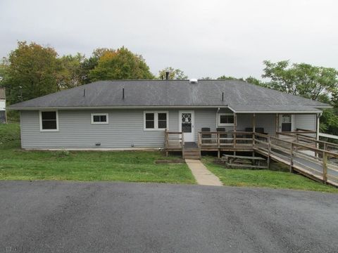 Phoenix Domus Llc Altoona 8