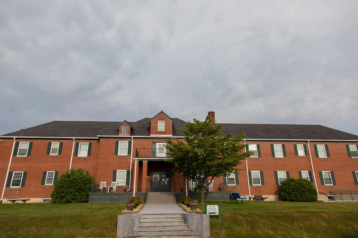 Life Center Of Galax Galax Building