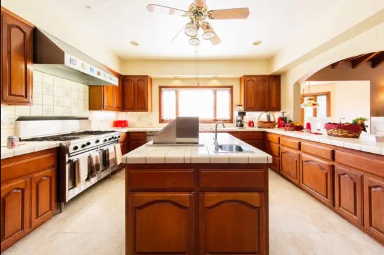 Alhambra Valley Retreat Llc Martinez Kitchen