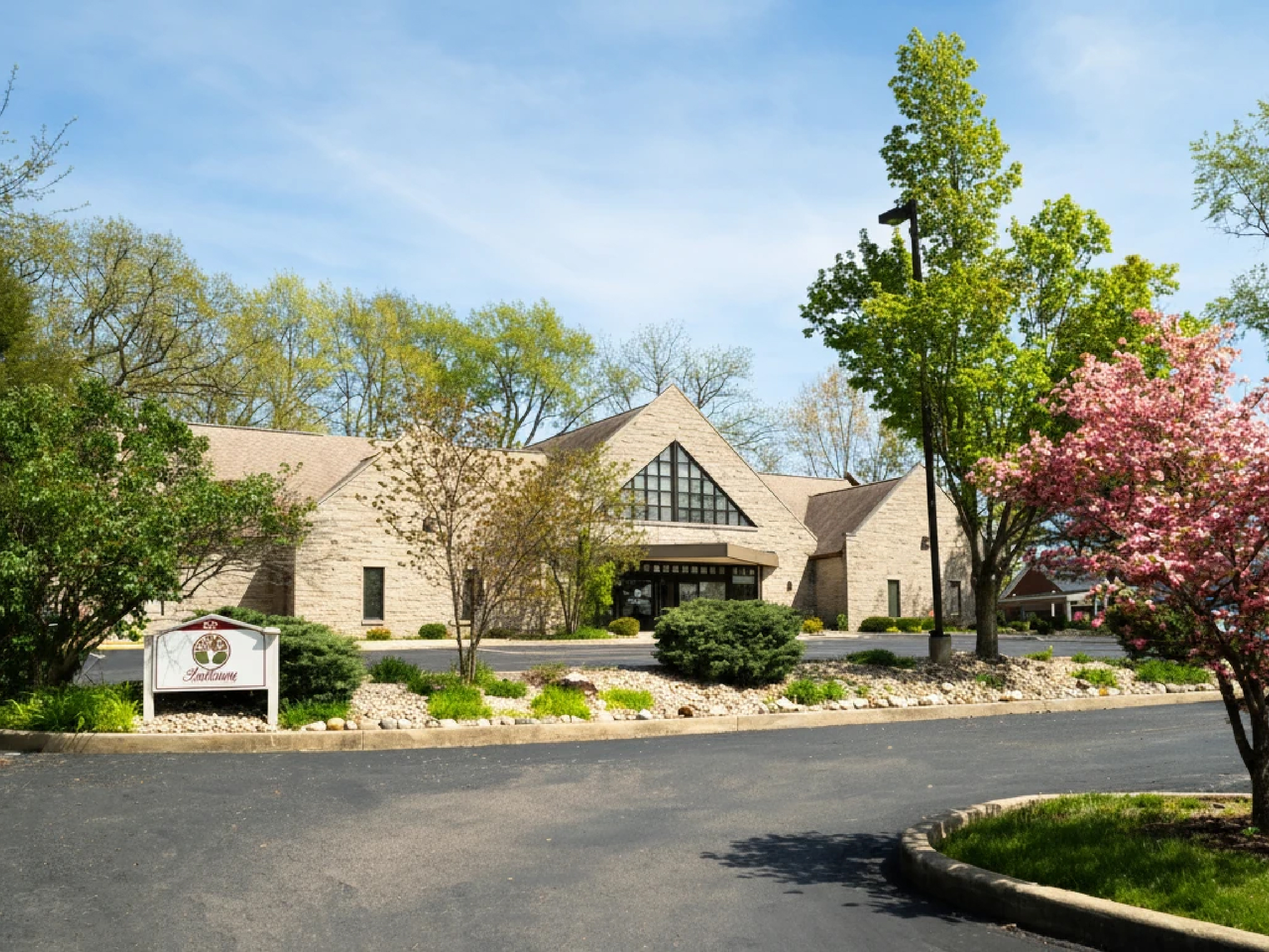 Front Entrance of Indiana Center for Recovery Bloomington with signage.