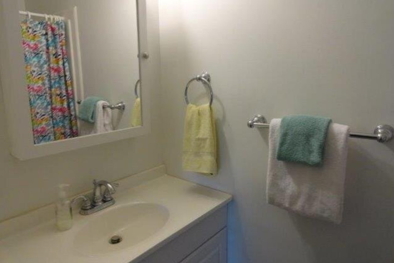 Womens Home Inc Arlington Bathroom