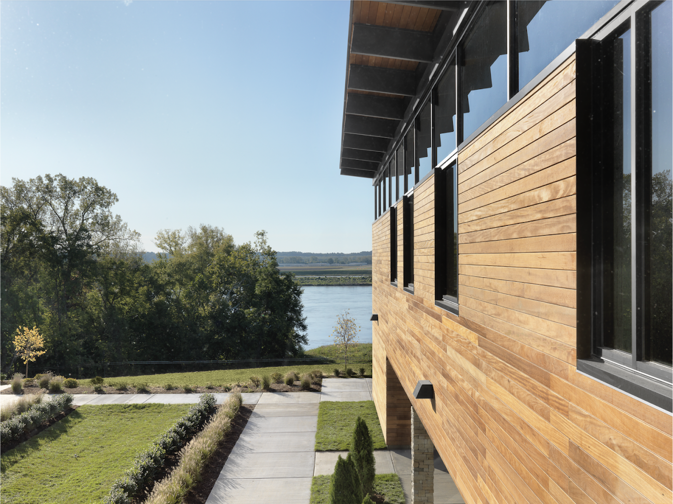 harris-house-foundation-saint-charles_garden