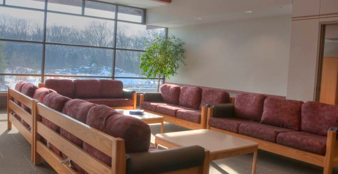 Rosecrance Griffin Campus Common Lounge.Jpg