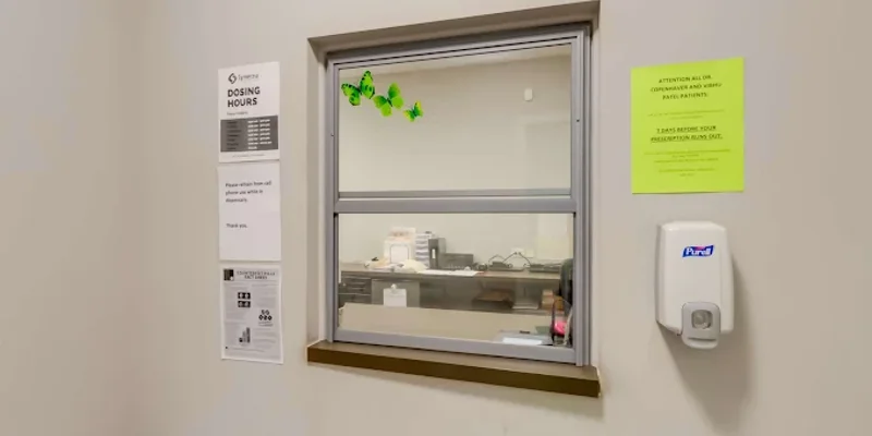 Dosing Window 73 Methadone Clinics in Illinois (Low Cost & Fast)