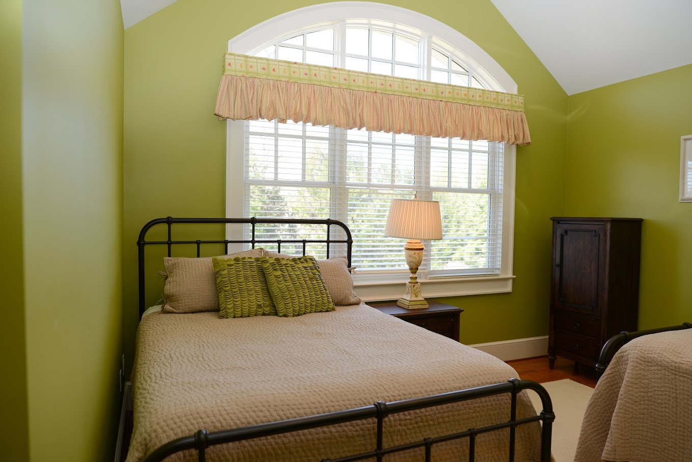 Silver Ridge Mills River Bedroom