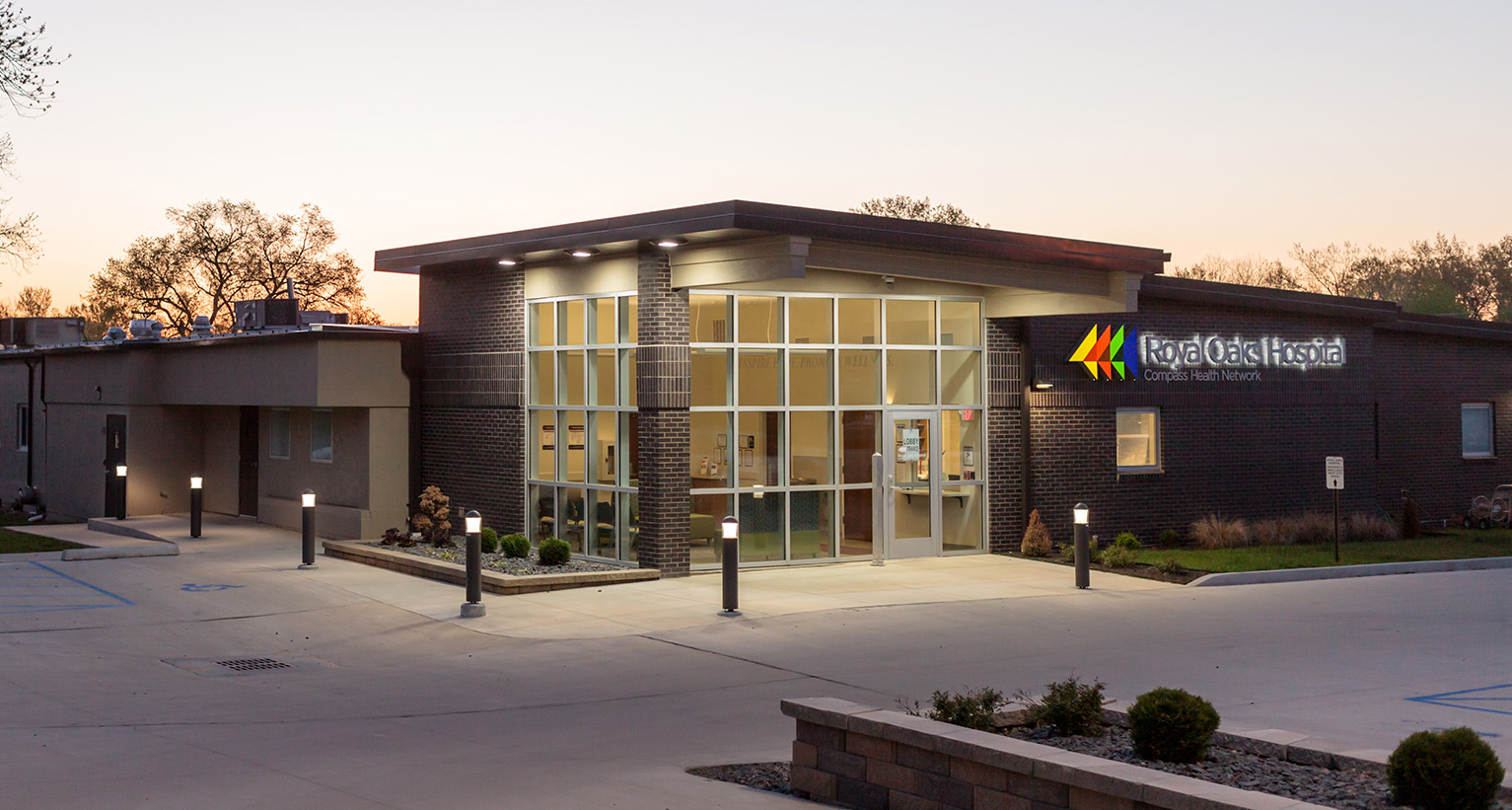 Royal Oaks Hospital Windsor 1