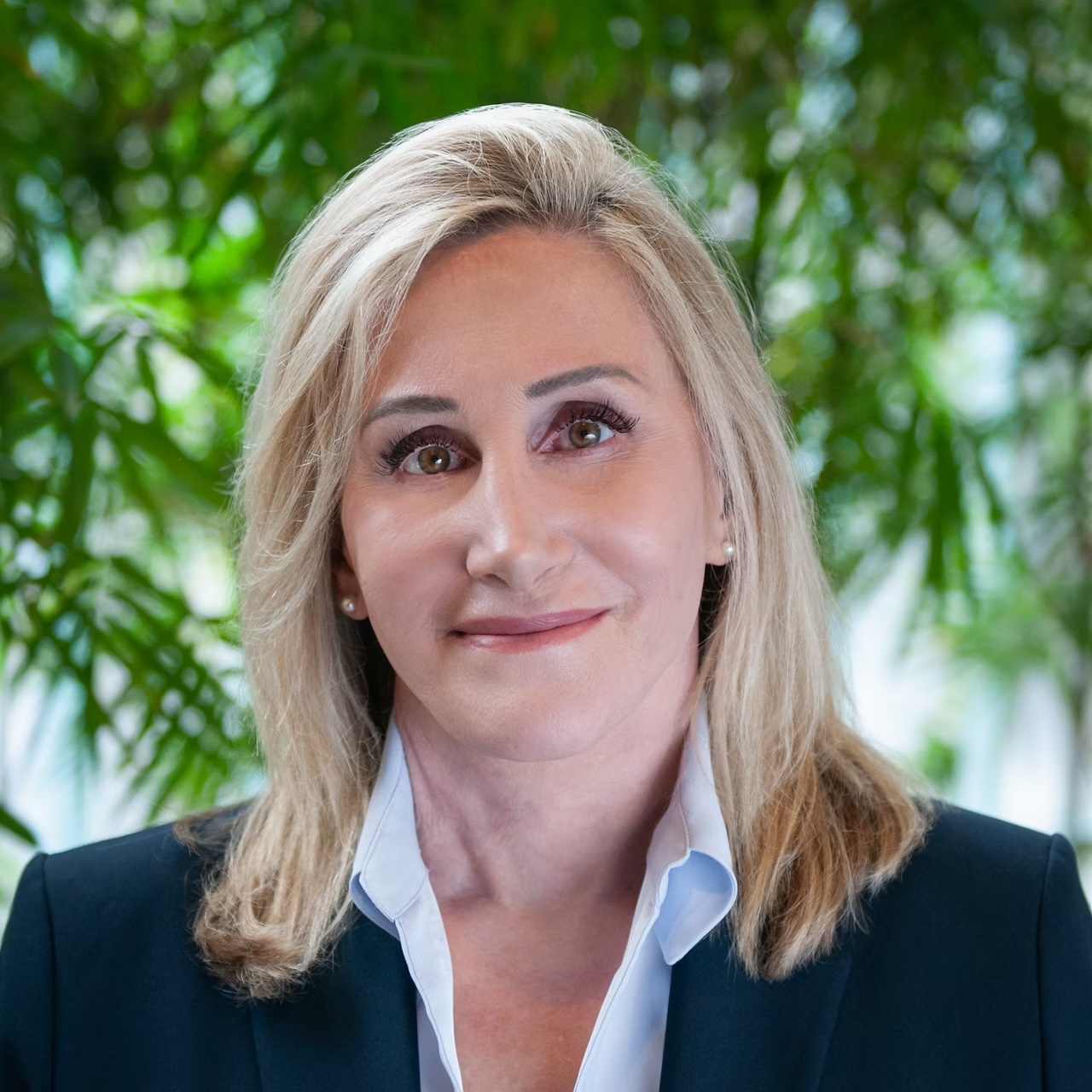 Alta DeRoo, Chief Medical Officer