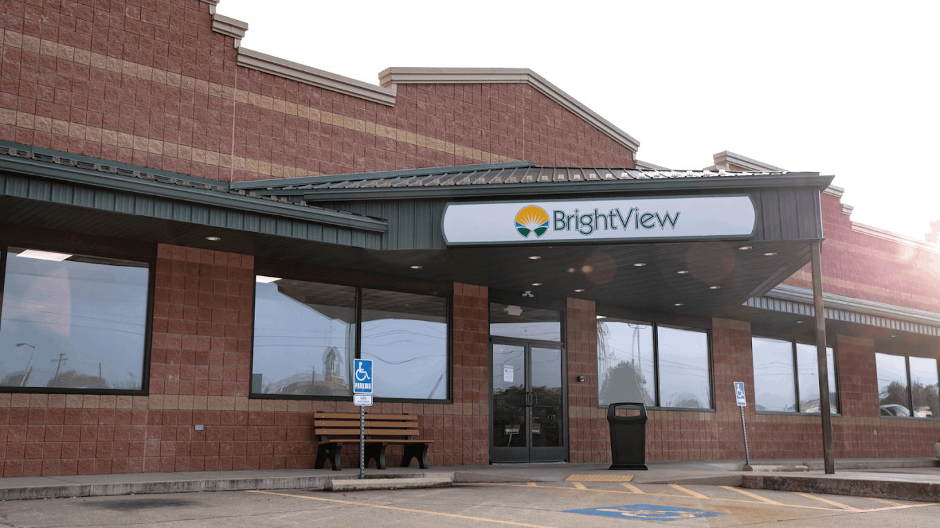 BrightView Madisonville entrance with sign and accessible parking