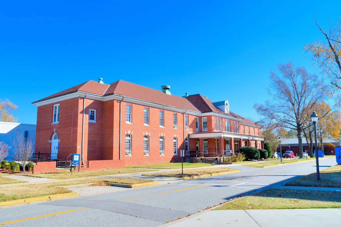 hampton-vamc-mental-health-sud-services-hampton_exterior