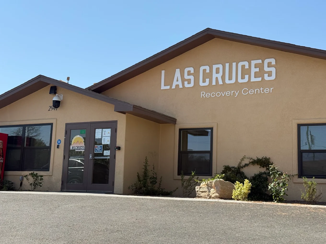 Front entrance to Las Cruces Recovery Center facility