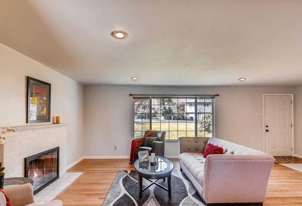 Hotel California By The Sea Bellevue Kirkland3