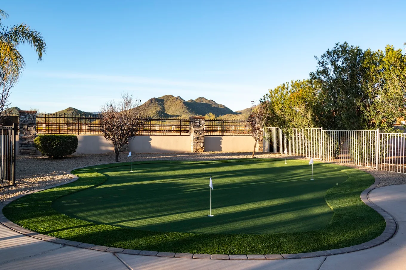 Outdoor putting green with mountain views